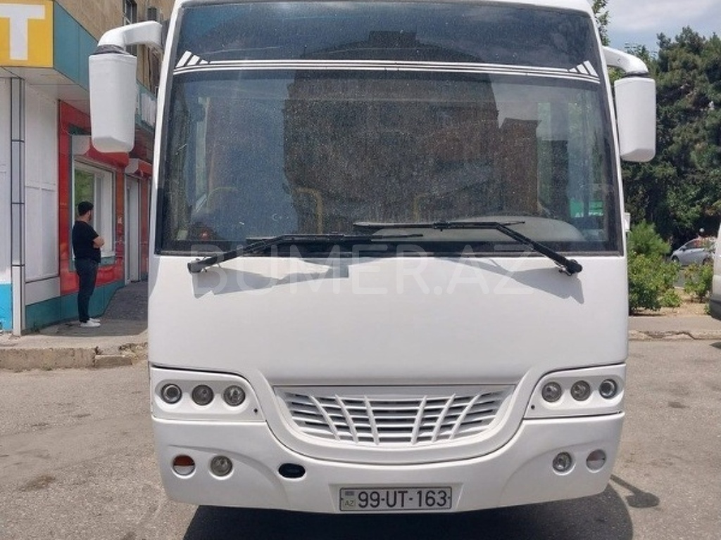 2004, 4.2L, 300000 km, Mexanika