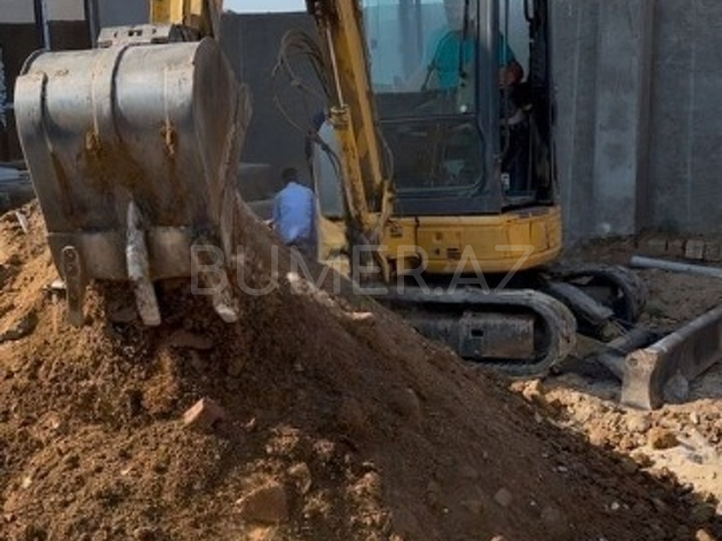Komatsu, Ekskavator, 2016, 3000 km