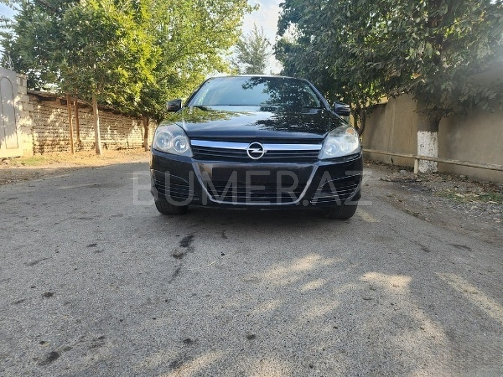 Opel  Astra, 2006, 1.3L, 302000 km, Mexanika