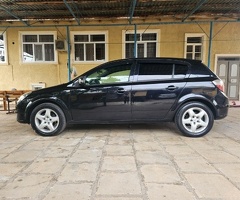 Opel  Astra, 2006, 1.3L, 302000 km, Mexanika