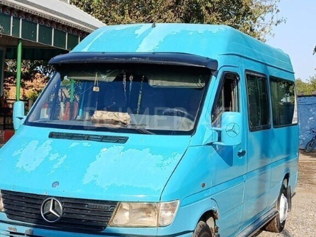 1995, 2.3L, 300000 km, Mexanika
