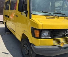 1993, 2.3L, 258408 km, Mexanika