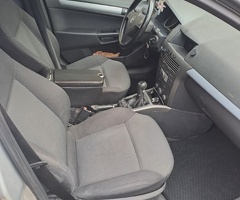 Opel  Astra, 2006, 1.4L, 266000 km, Mexanika