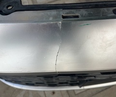 Ban-Kuza hissələr  BYD, "BYD Qin Plus" radiator barmağlığı