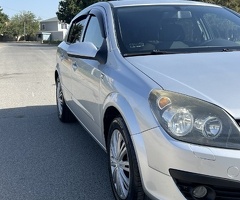 Opel  Astra, 2006, 1.4L, 235000 km, Mexanika