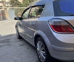 Opel  Astra, 2006, 1.4L, 235000 km, Mexanika