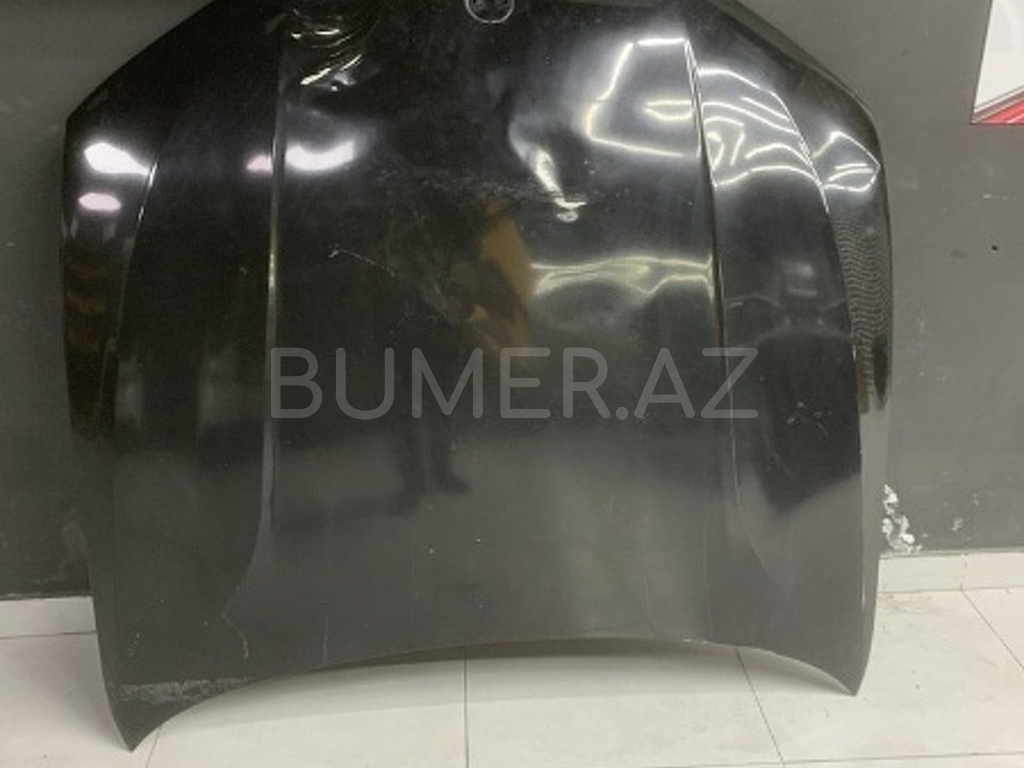 Ban-Kuza hissələr  Belka, "BMW G20" kapotu