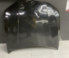 Ban-Kuza hissələr  Belka, "BMW G20" kapotu