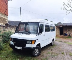 1990, 2.4L, 563930 km, Mexanika