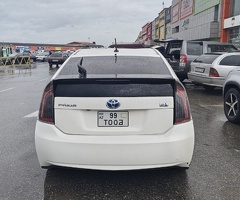 Toyota  Prius, 2015, 1.8L, 274147 km, Avtomat