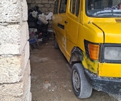 1990, 2.0L, 122364 km, Mexanika