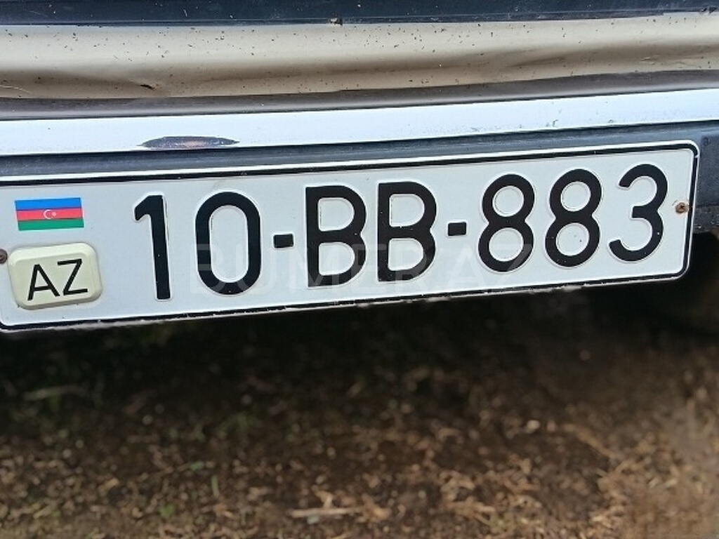 10-BB-883