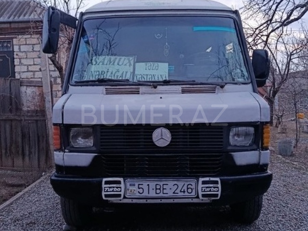 1989, 2.5L, 222000 km, Mexanika