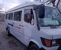 1989, 2.5L, 222000 km, Mexanika