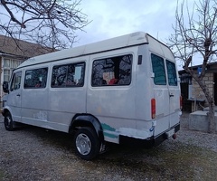 1989, 2.5L, 222000 km, Mexanika