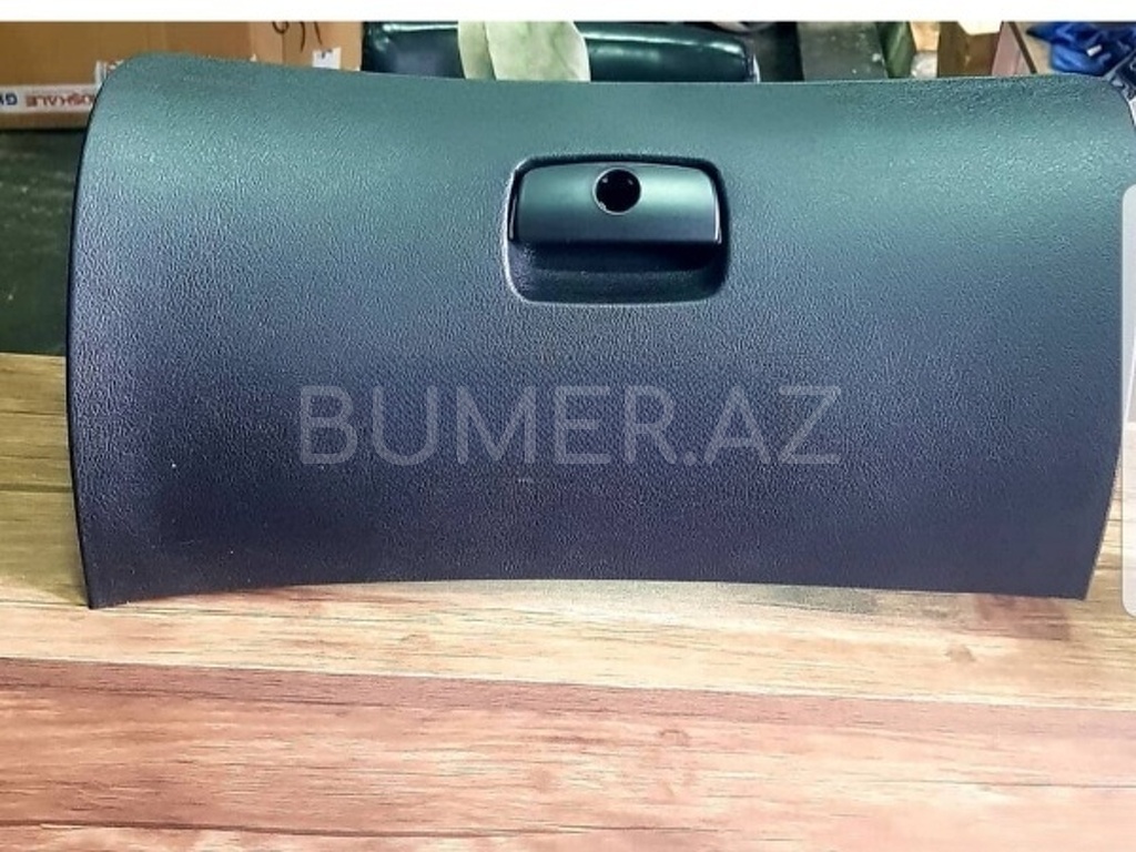 Aksesuarlar-Tüninq, "Volkswagen Passat B5" saxlama yeri qapaqları