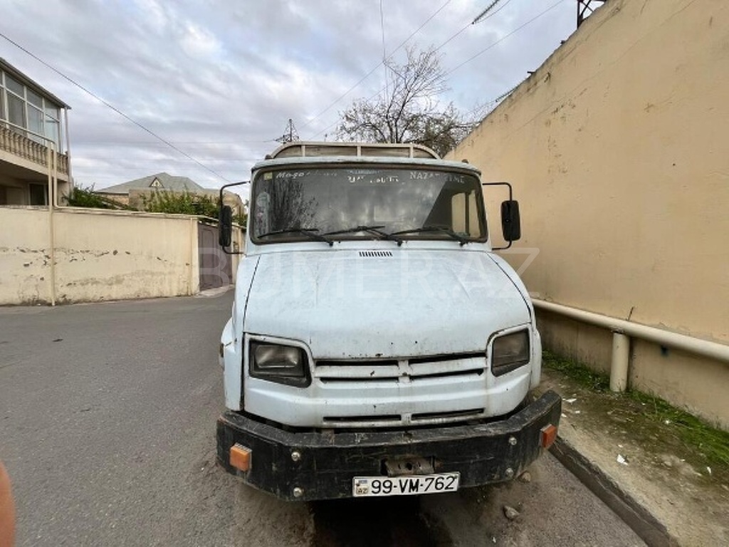5301 , 2000, 4.6L, 368000 km, Mexanika