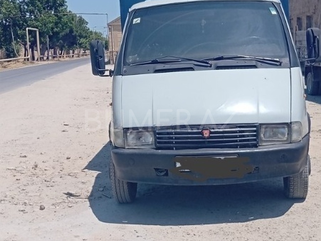 33021 , 1995, 2.5L, 275000 km, Mexanika