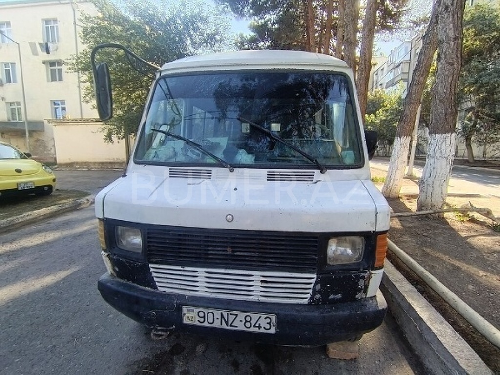 1994, 2.3L, 345000 km, Mexanika