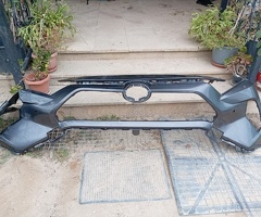 Ban-Kuza hissələr  Toyota, "Toyota RAV4 2022" buferi