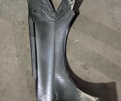 Ban-Kuza hissələr  Audi, "Audi A6 2004-2010" qanadı