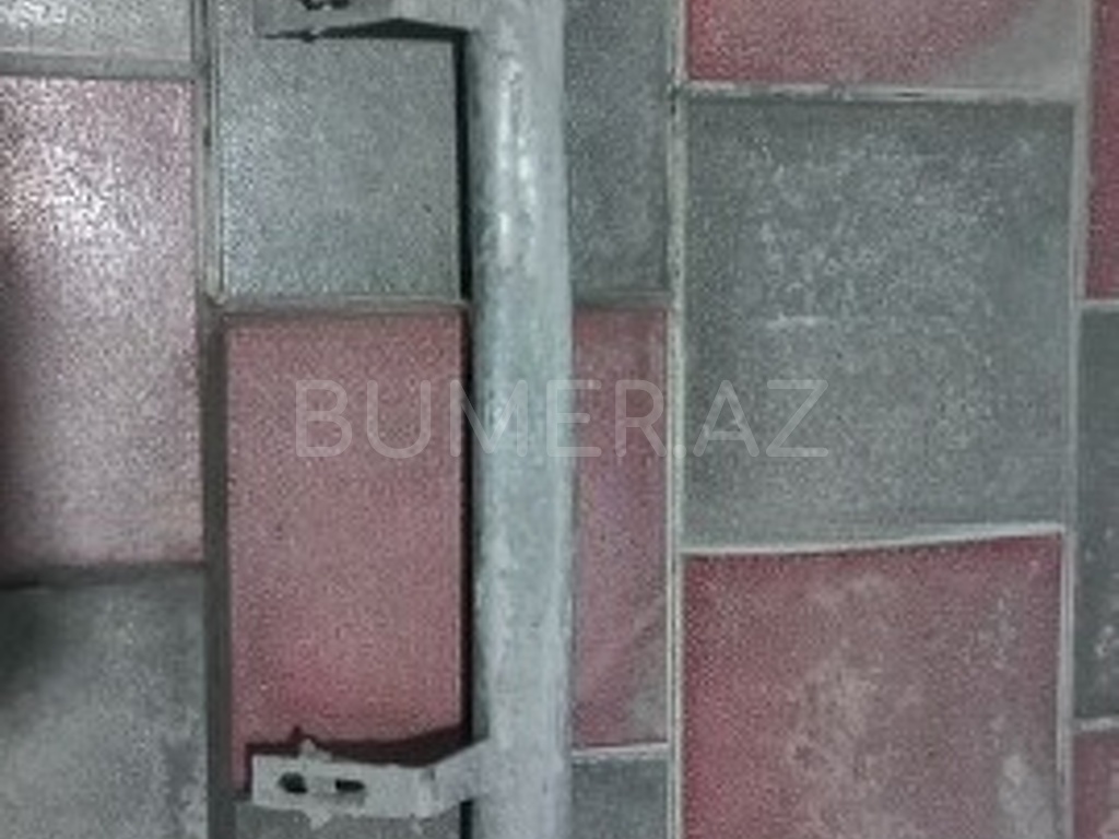 Ban-Kuza hissələr  Mercedes, "Mercedes Sprinter" spoyleri