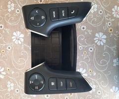 Ban-Kuza hissələr  Hyundai, "Hyundai Genesis" multi tol düymələri