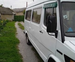1990, 2.5L, 300000 km, Mexanika