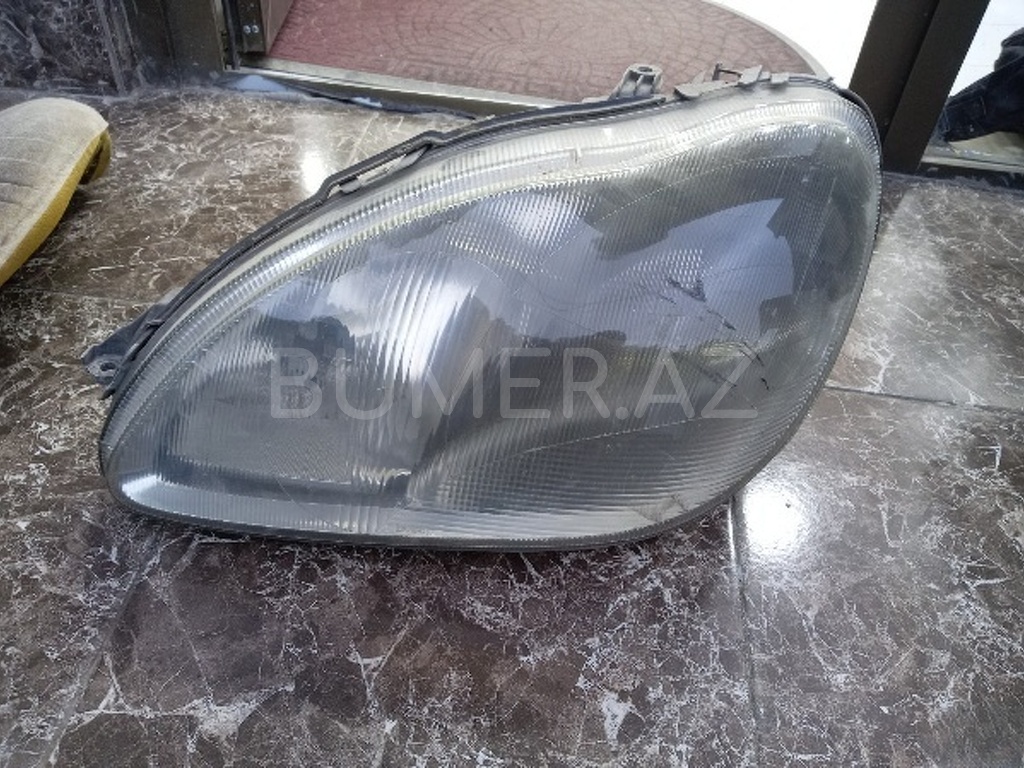 Ban-Kuza hissələr  Mercedes, "Mercedes W220 S-Class" farası