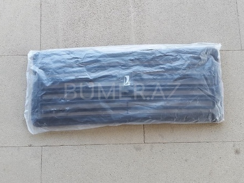 Ban-Kuza hissələr  LADA (VAZ), "LADA (VAZ) 2107" radiator barmaqlığı