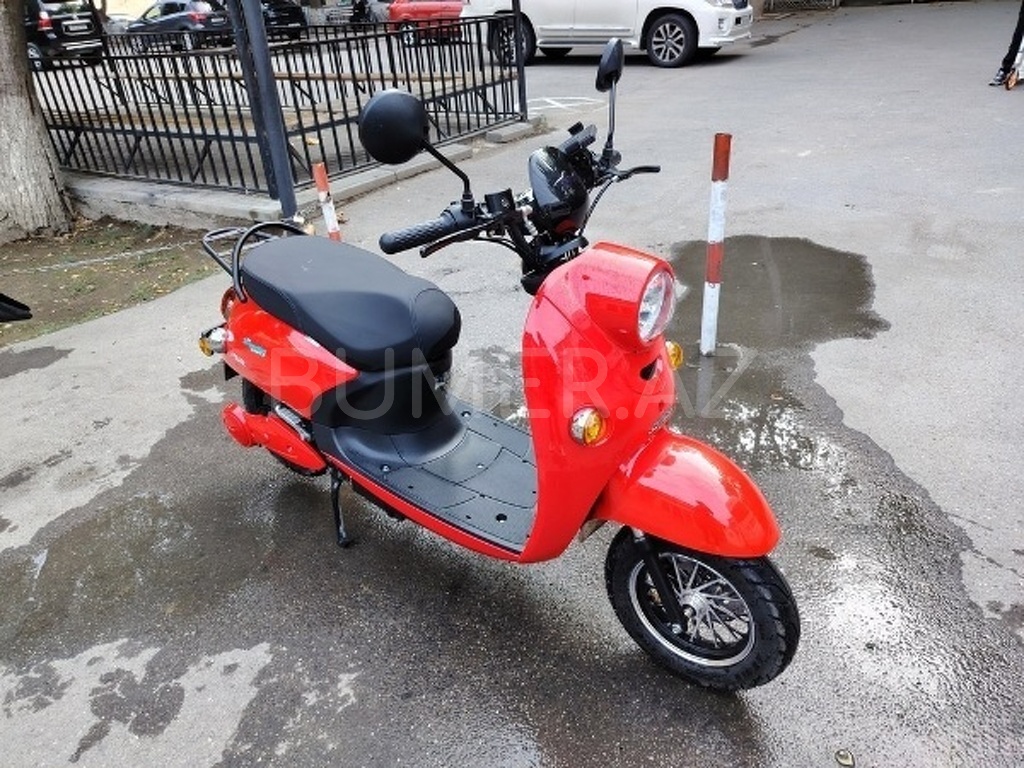 Moped, 2025, 2000 km