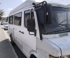 1992, 2.5L, 111000 km, Mexanika