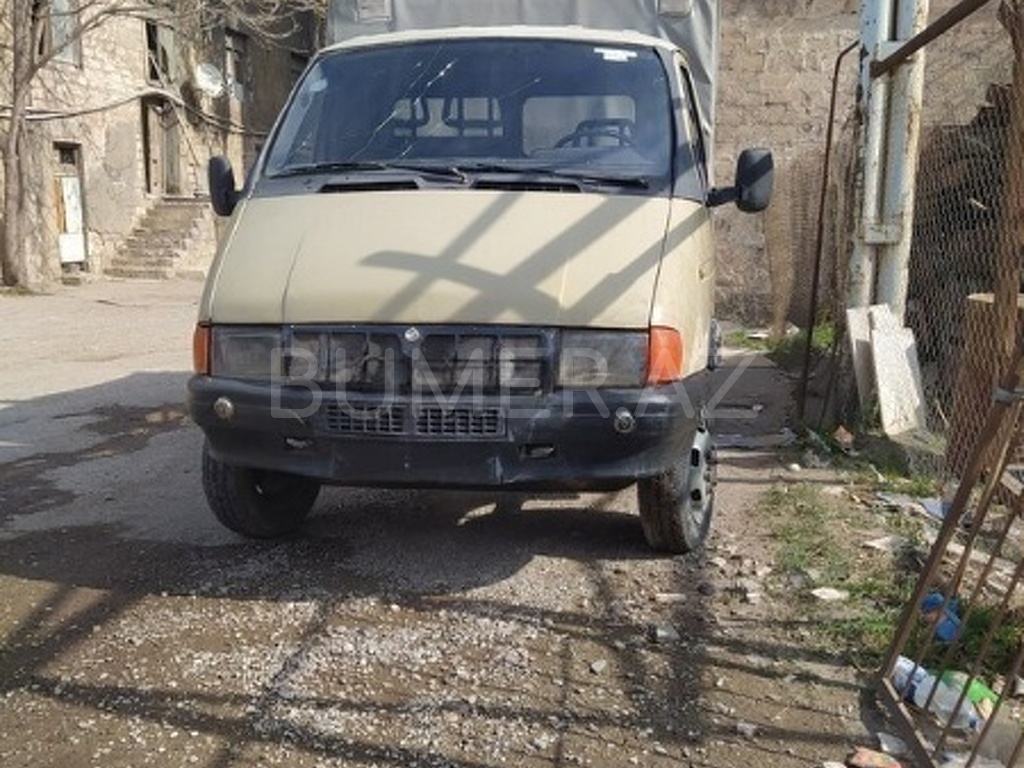 33021 , 1996, 2.4L, 680720 km, Mexanika