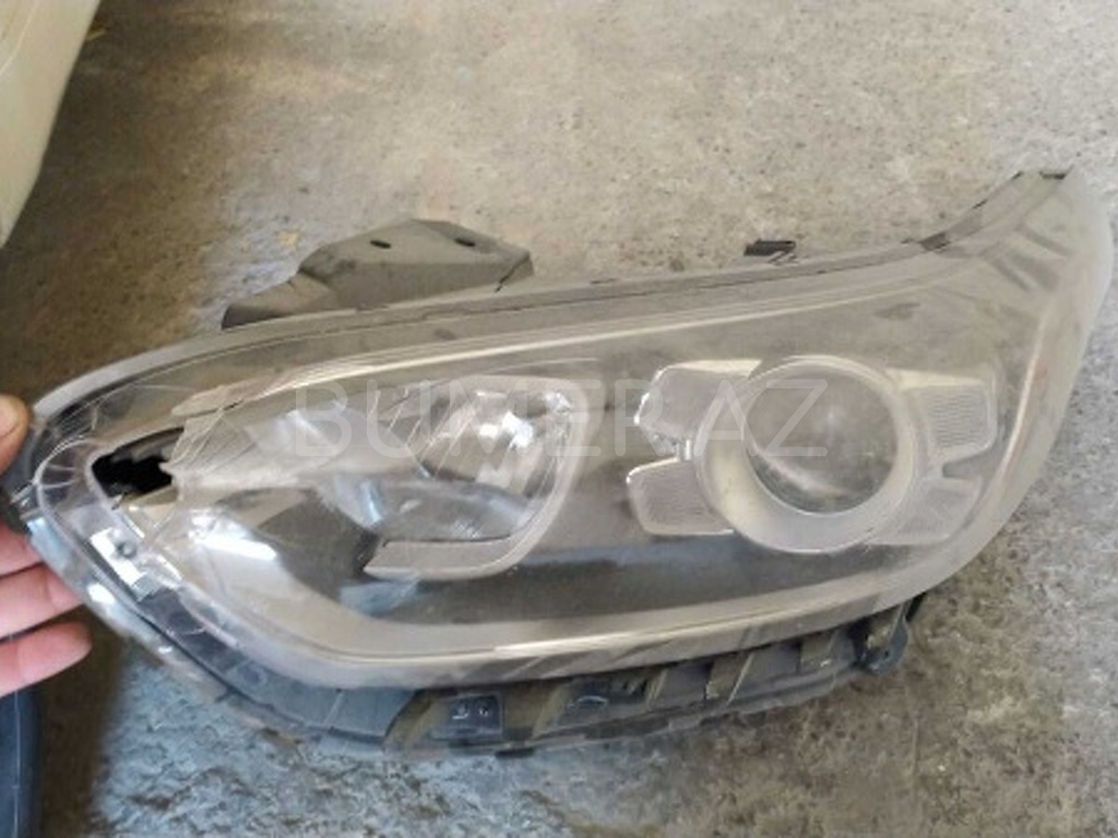 Ban-Kuza hissələr  Kia, "Kia Forte" led farası