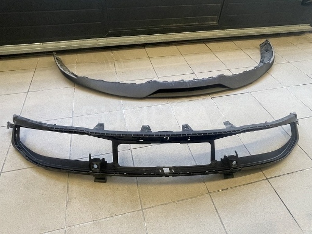 Ban-Kuza hissələr  Porsche, "Porsche Taycan" ön lip spoyleri