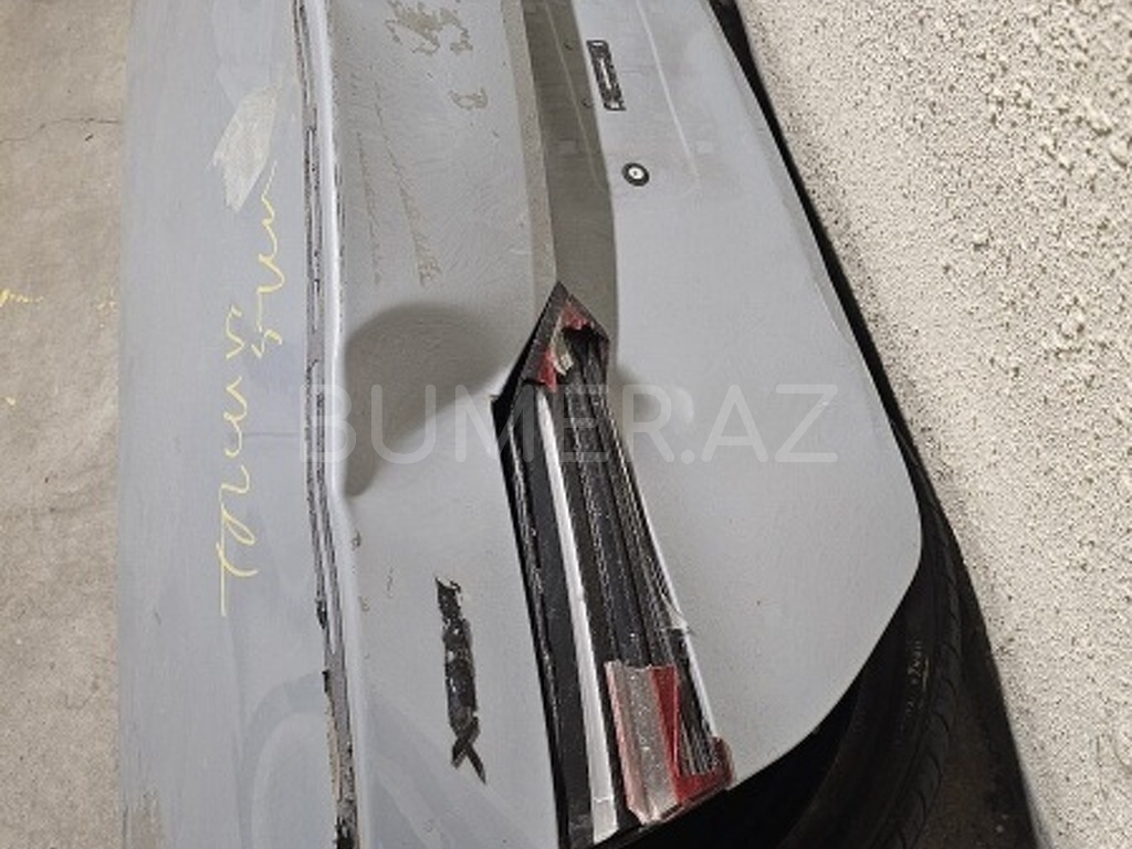 Ban-Kuza hissələr  BMW, "BMW G60" baqajı