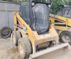 Cat, Yükləyicilər, 2010, 500 km