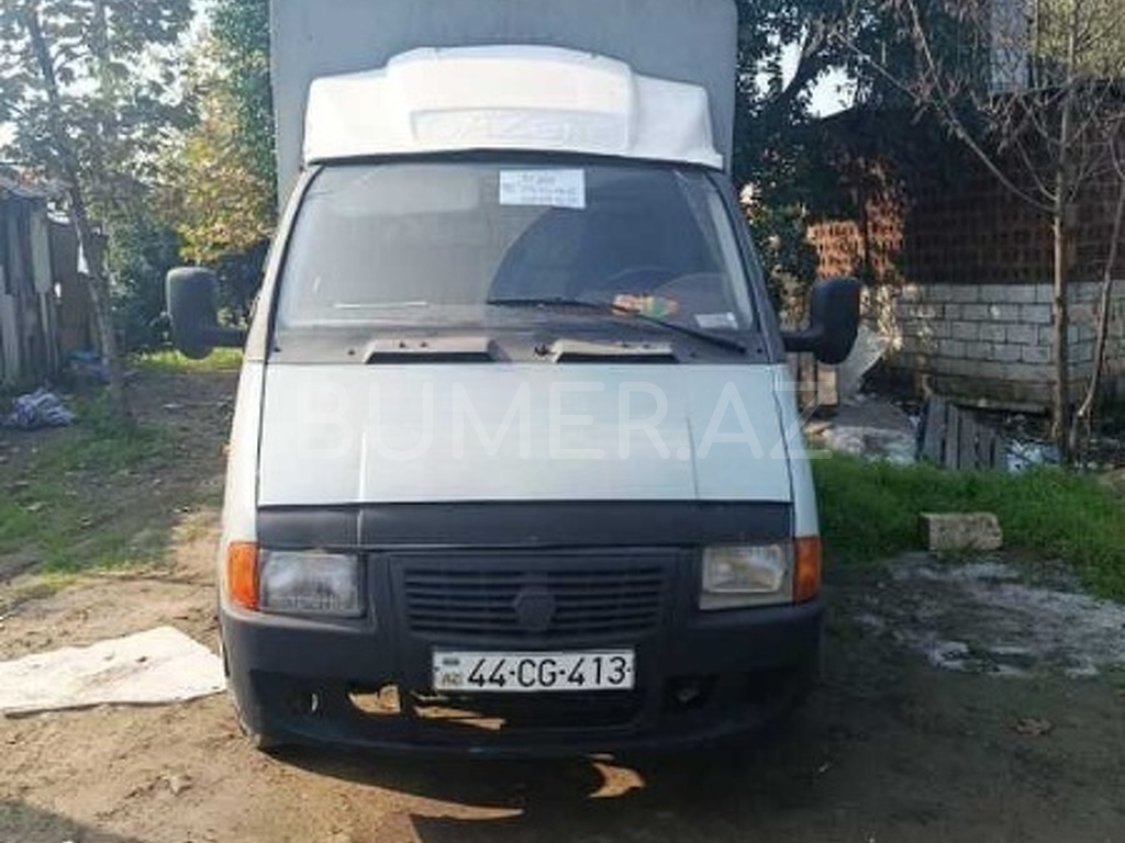 2705 , 2000, 2.4L, 200000 km, Mexanika