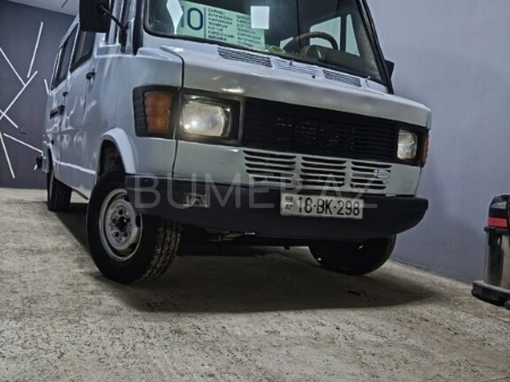 1992, 2.5L, 150000 km, Mexanika