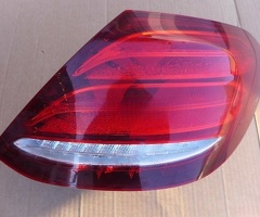 Ban-Kuza hissələr  Mercedes, "Mercedes W213" stop işığı