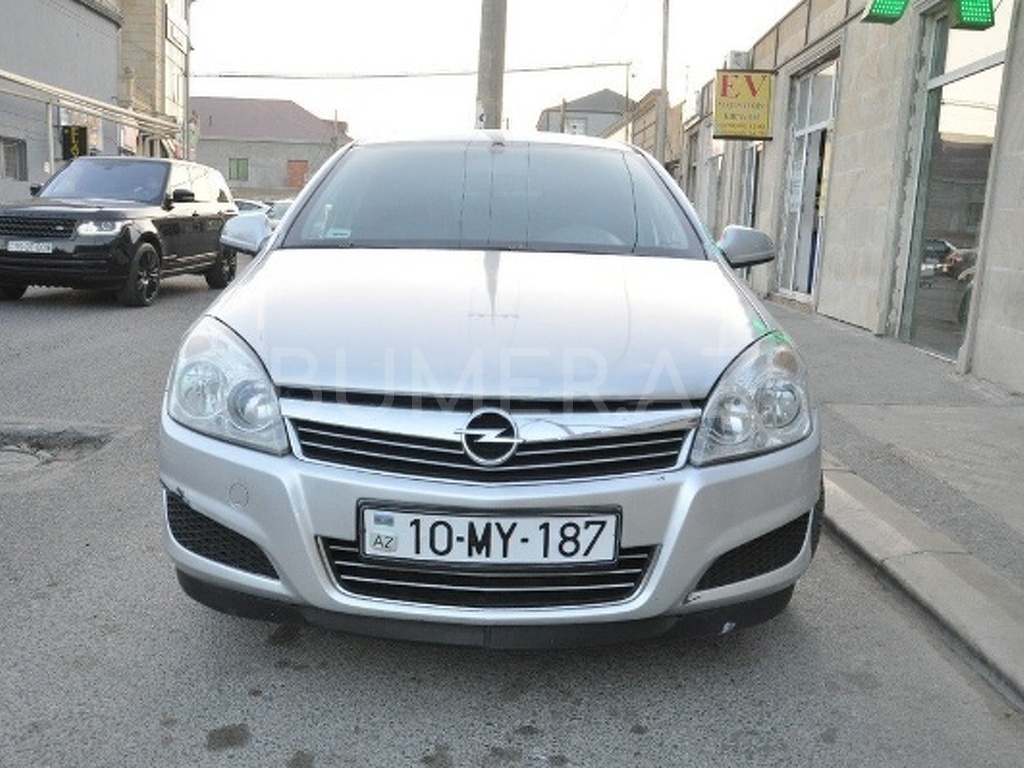 Opel  Astra, 2010, 1.3L, 271000 km, Mexanika