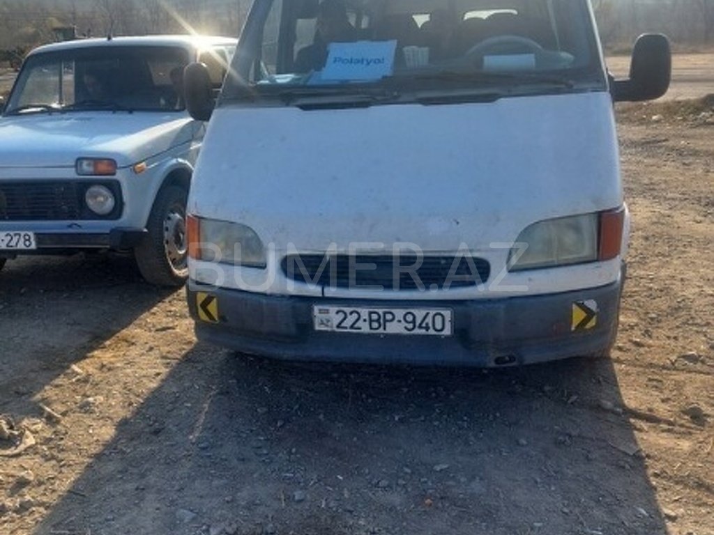 1998, 2.5L, 156869 km, Mexanika