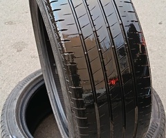 Şinlər və disklər, Təkər 235/45 R18