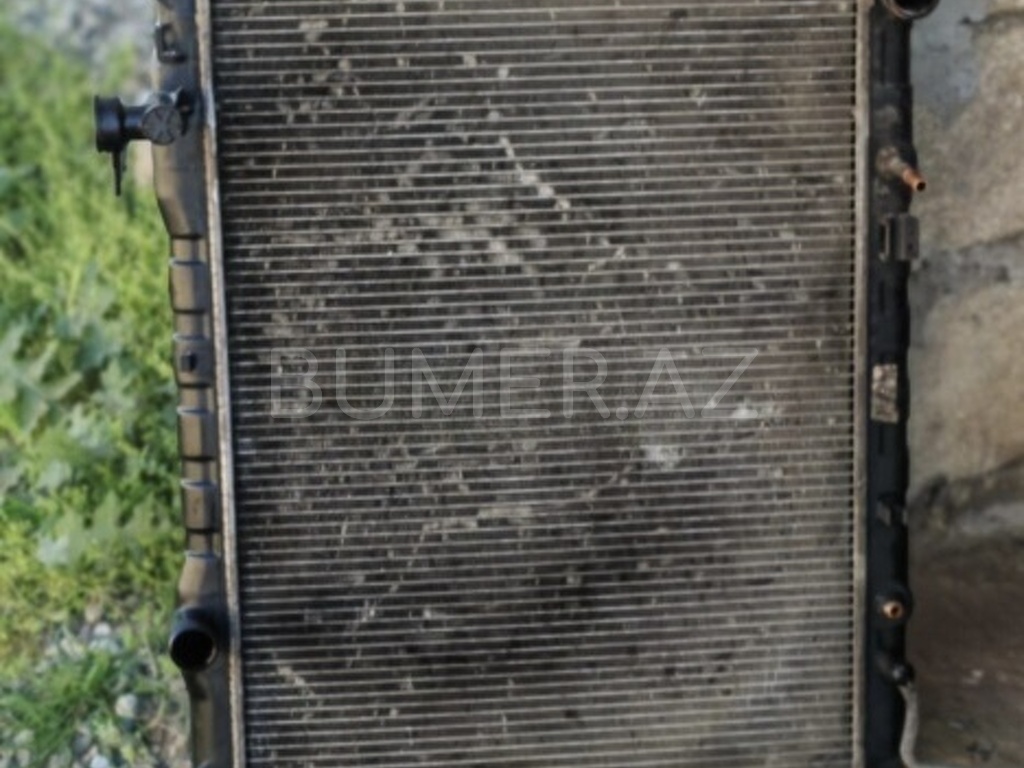 Ban-Kuza hissələr  Kia, Kia Sorento 2007 radiatoru