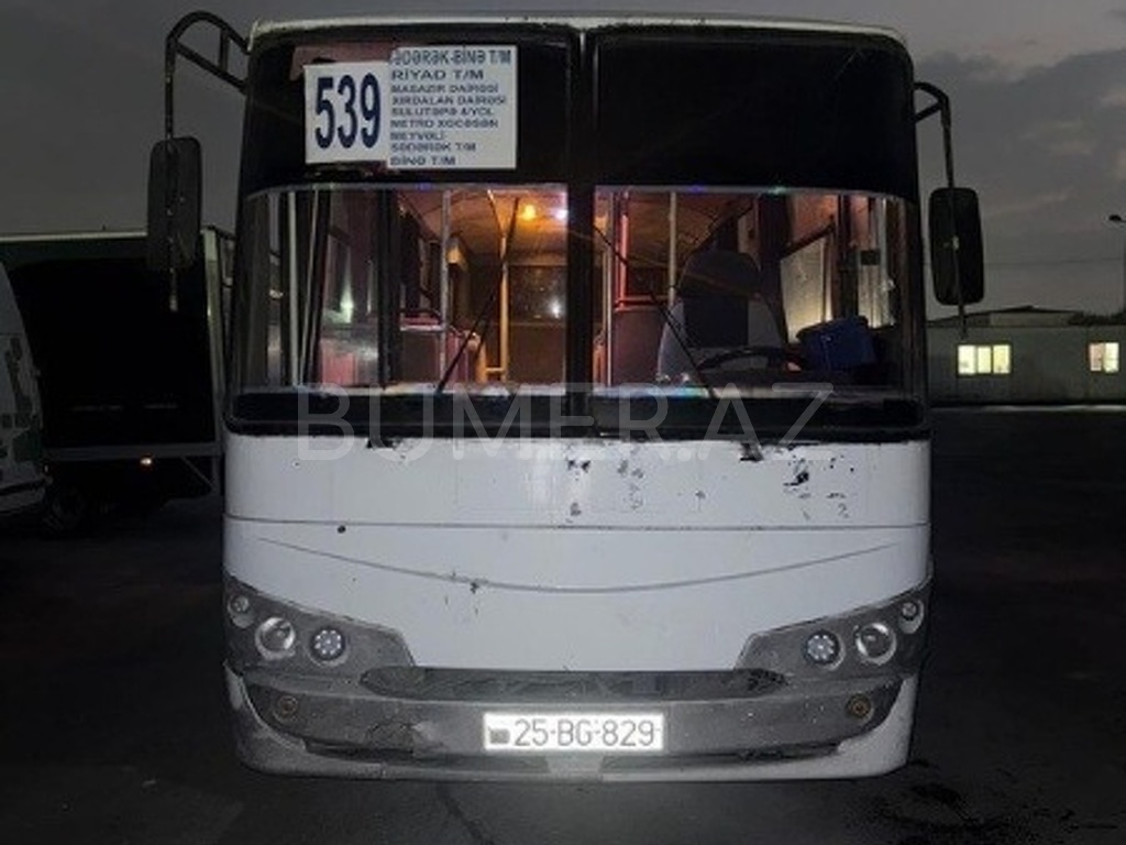 1998, 4.5L, 350000 km, Mexanika