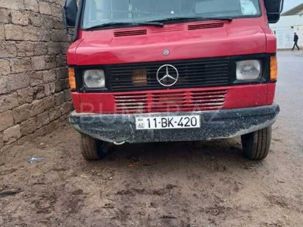 1994, 2.3L, 250000 km, Mexanika