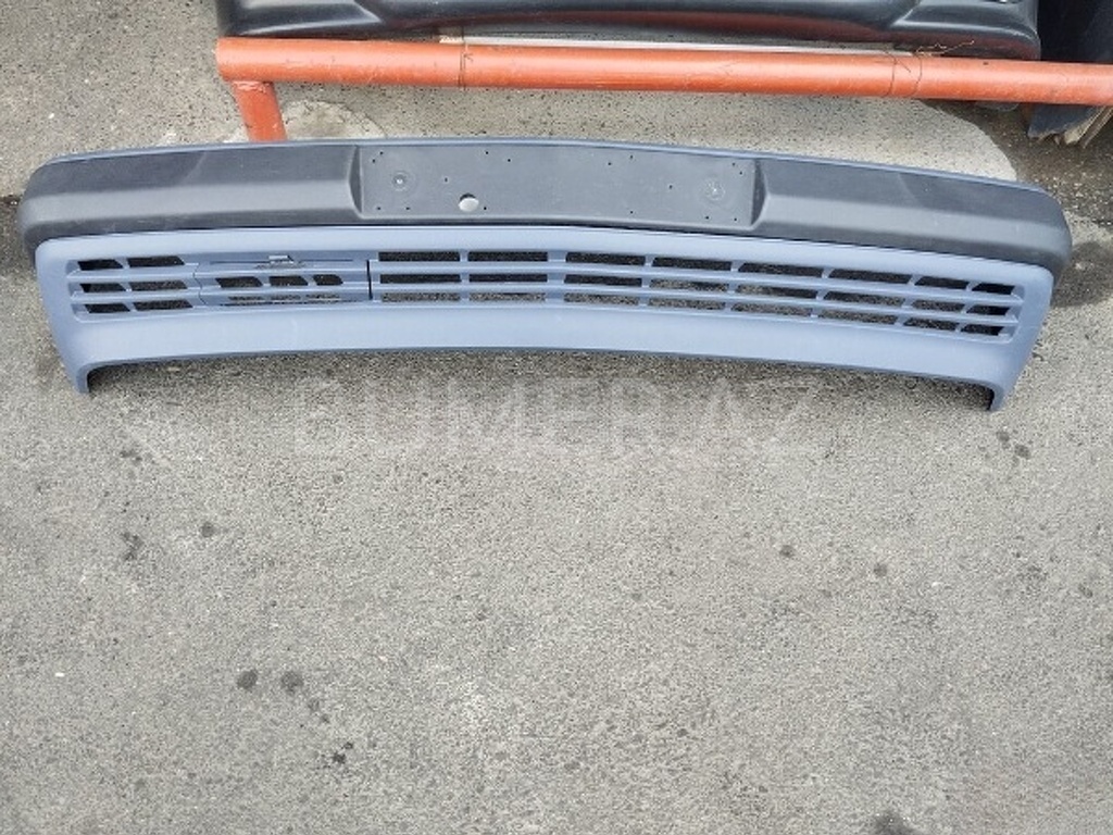 Ban-Kuza hissələr  Mercedes, "Mercedes W124" ön bamperi