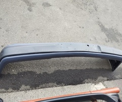 Ban-Kuza hissələr  Mercedes, "Mercedes W124" ön bamperi