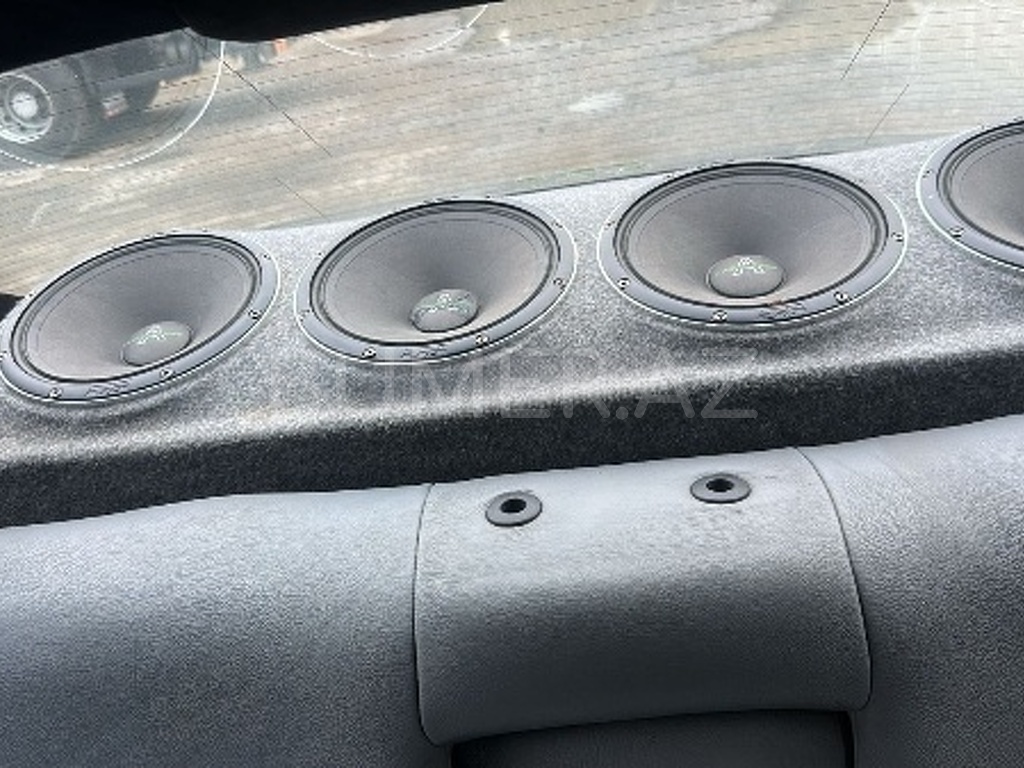 Monitor və audio sistemlər, Dinamiklər Apocalypse Arnold 300 rms