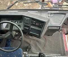 1998, 3.9L, 556000 km, Mexanika